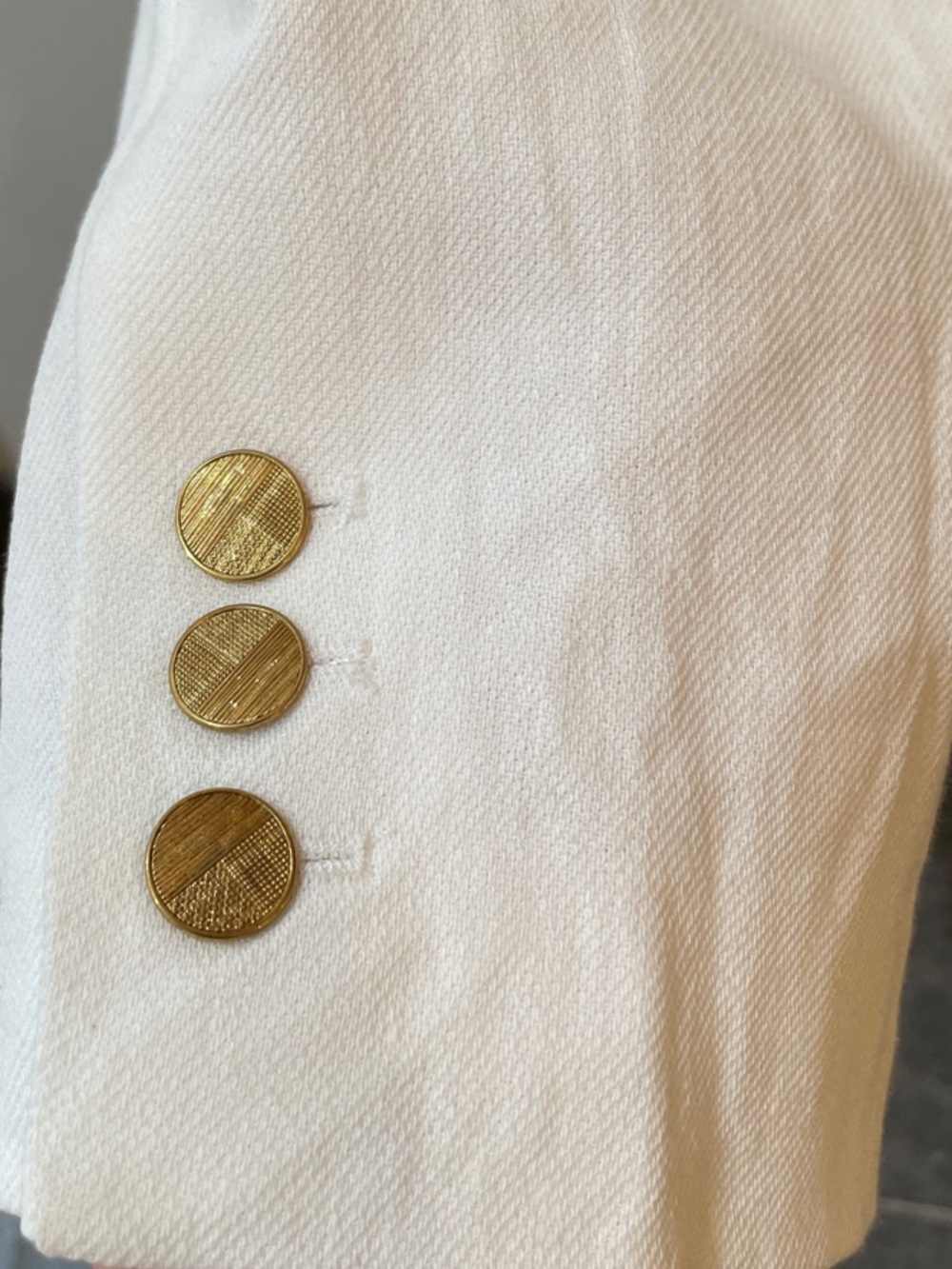 Zara Cream Linen-Blend Blazer with Gold Buttons - Picture 3 of 12